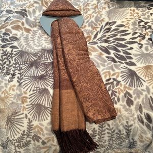 Brown scarf